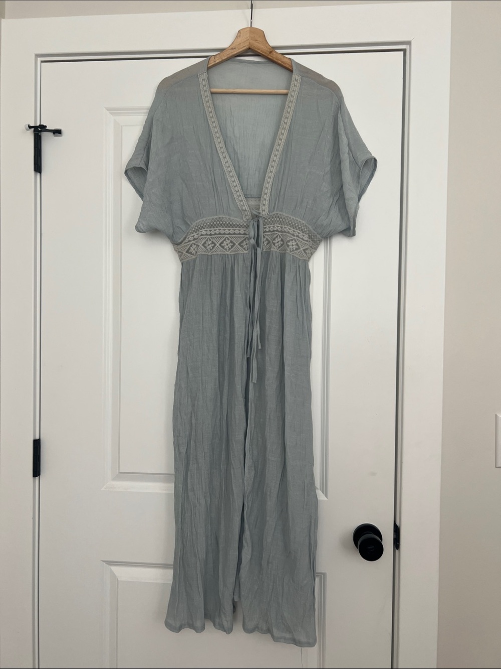 Women’s Light Gray Crochet-Trim Swim Coverup